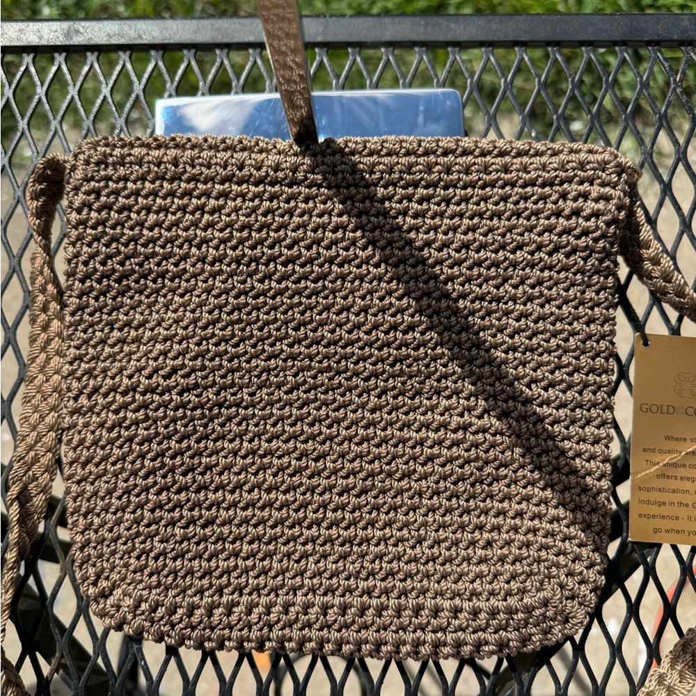 Gold Coast crocheted crossbody - Picture 2 of 9